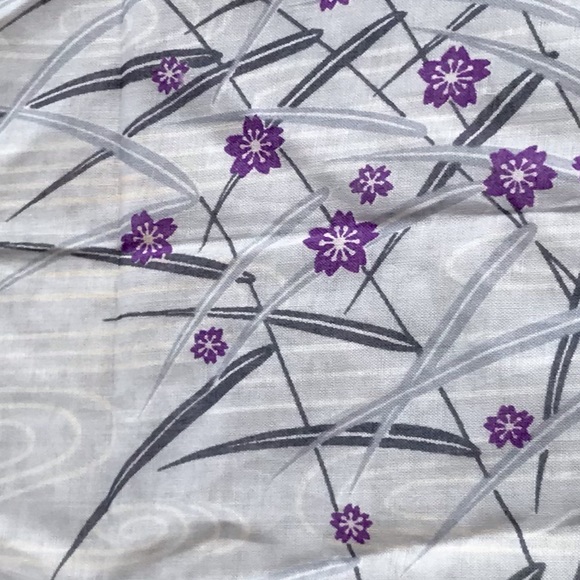 Jean D’orly Paris Purple Flowers Handkerchief - Picture 9 of 9